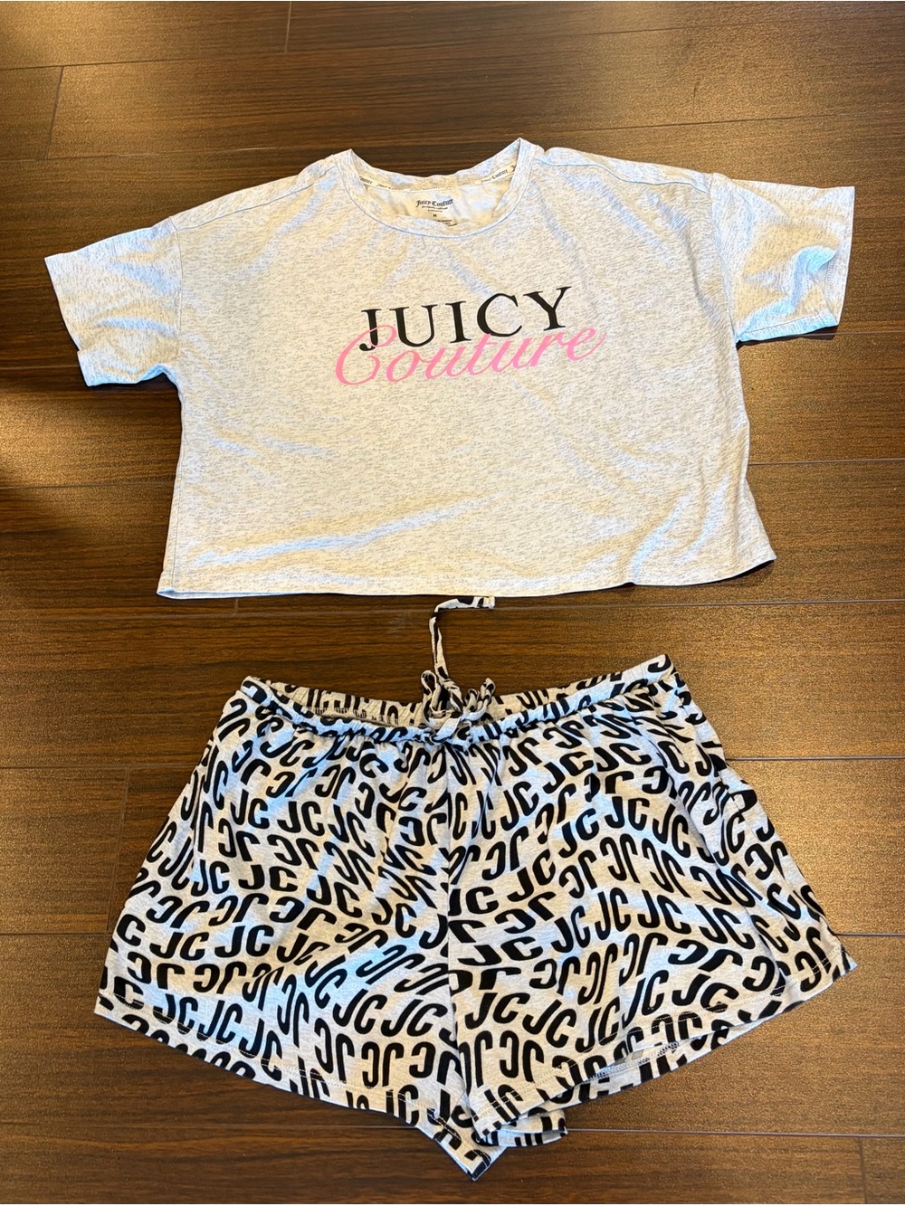 Juicy Couture Gray 2 piece sleepwear set